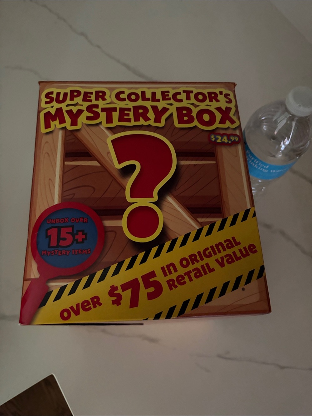Super Collector's Mystery Box - Red & Yellow Graphic Design. New! - Picture 3 of 3